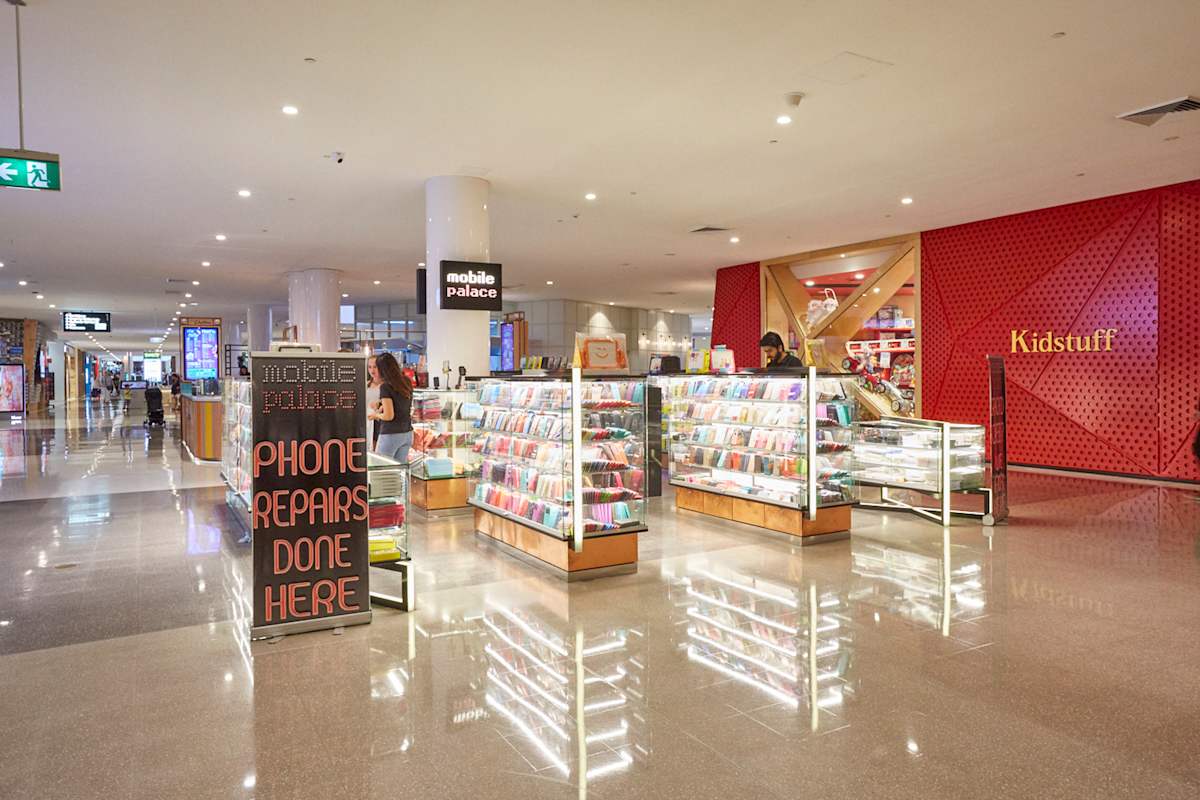 Mobile Palace storefront image