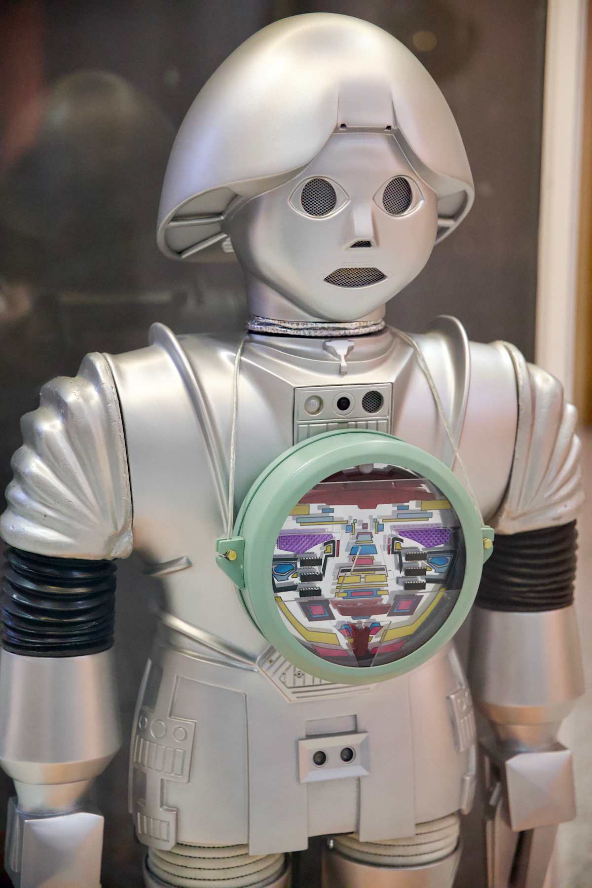 Retro Universal Robot - WOD26