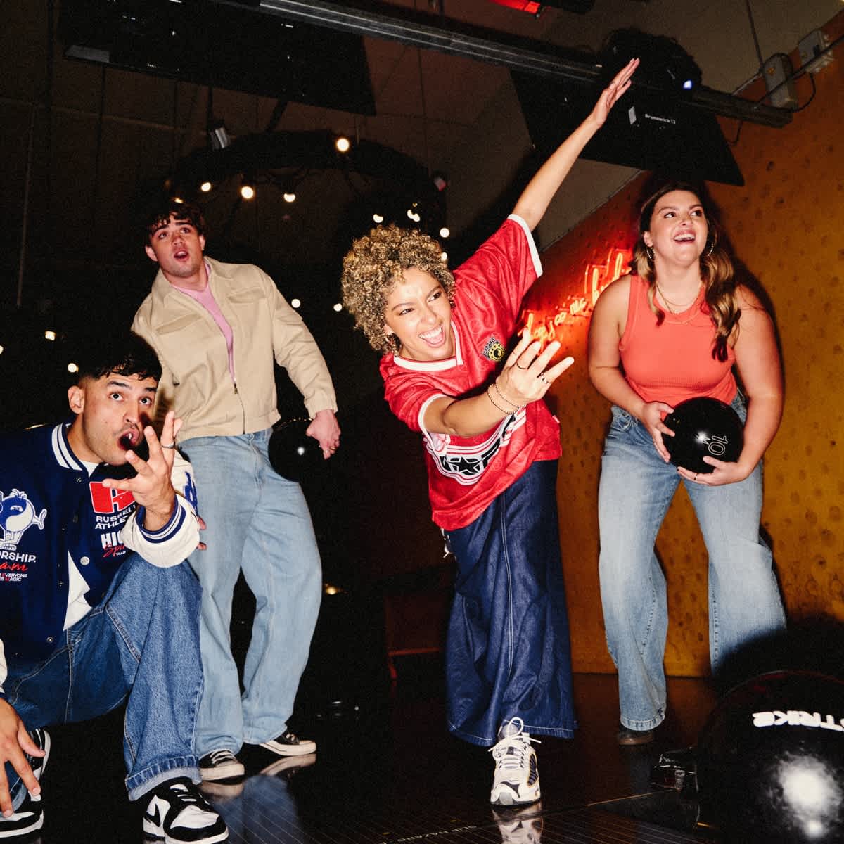 Strike Bowling: Monday Madness