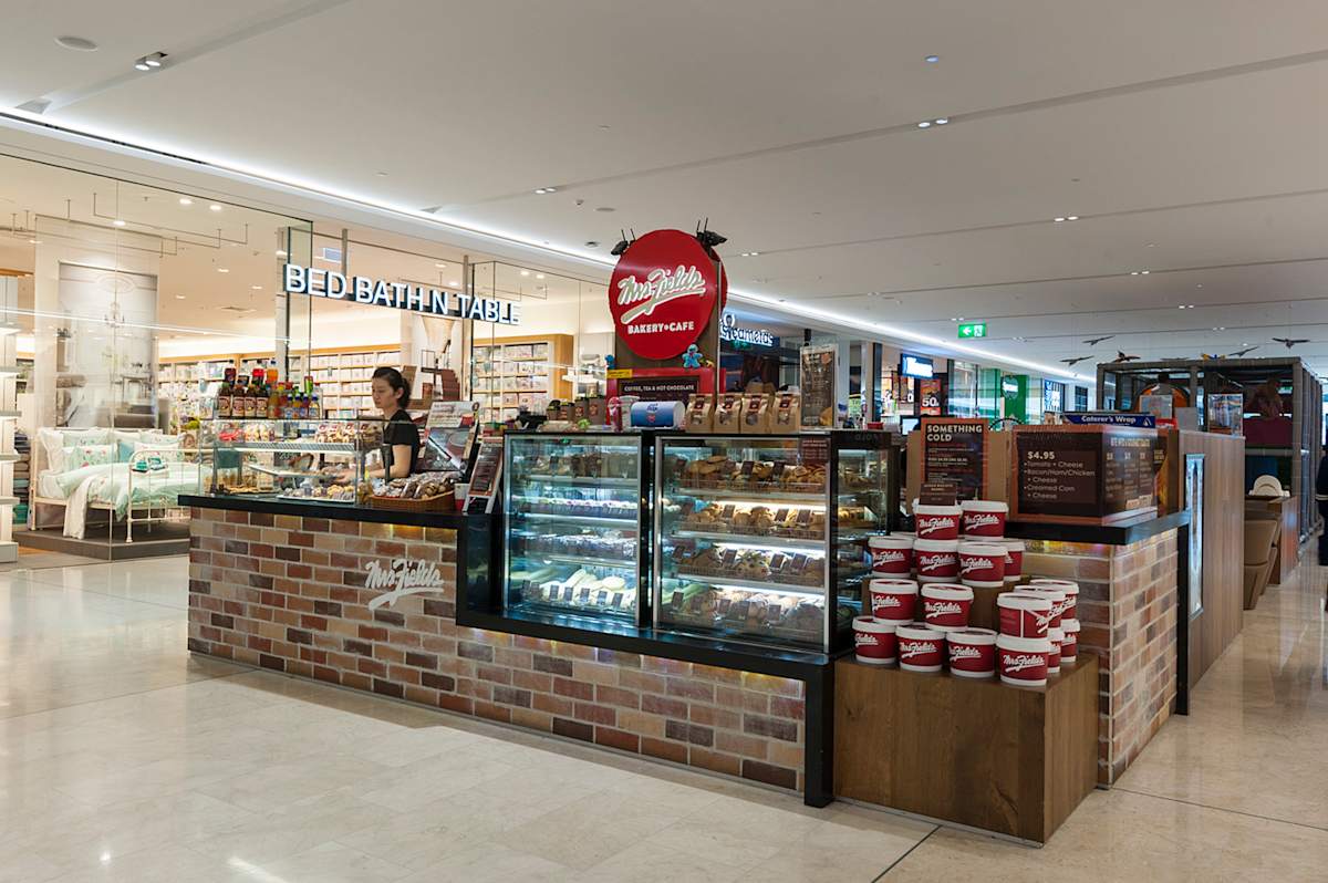 Mrs. Fields Bakery Café storefront image