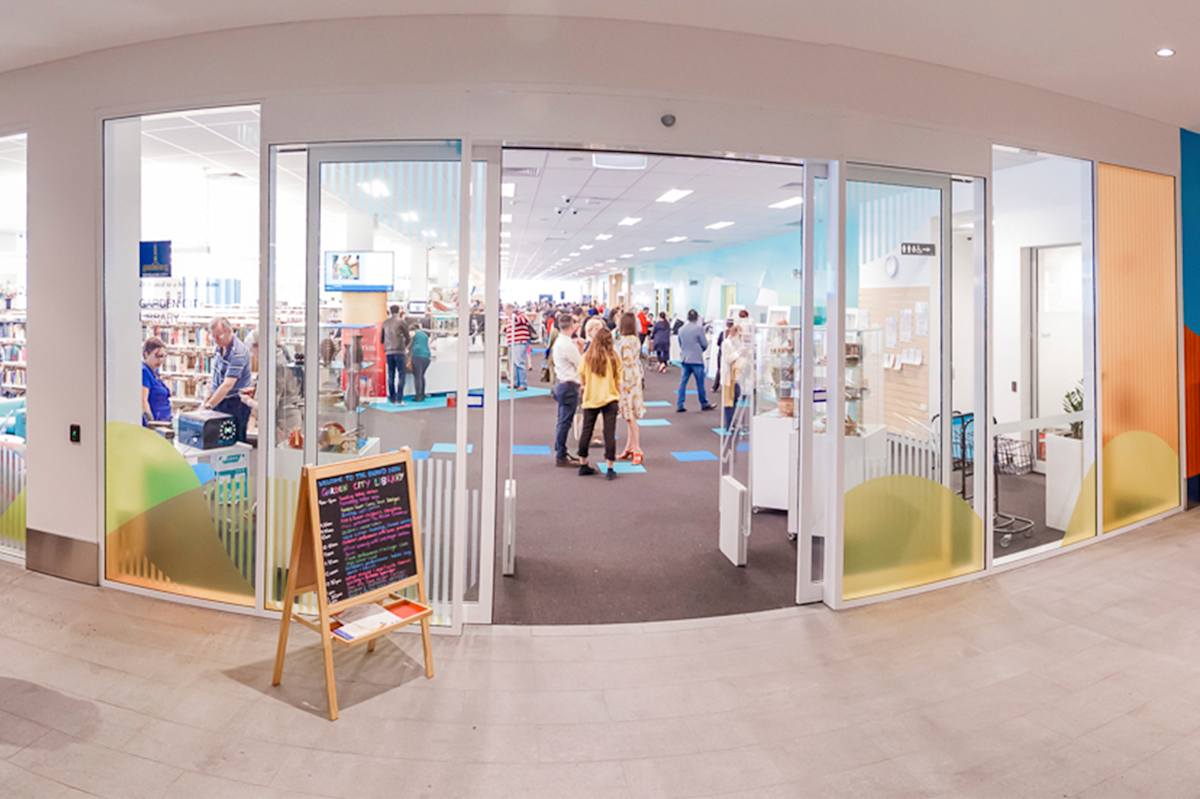 Garden City Library storefront image