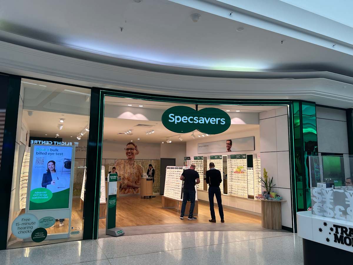 Specsavers storefront image