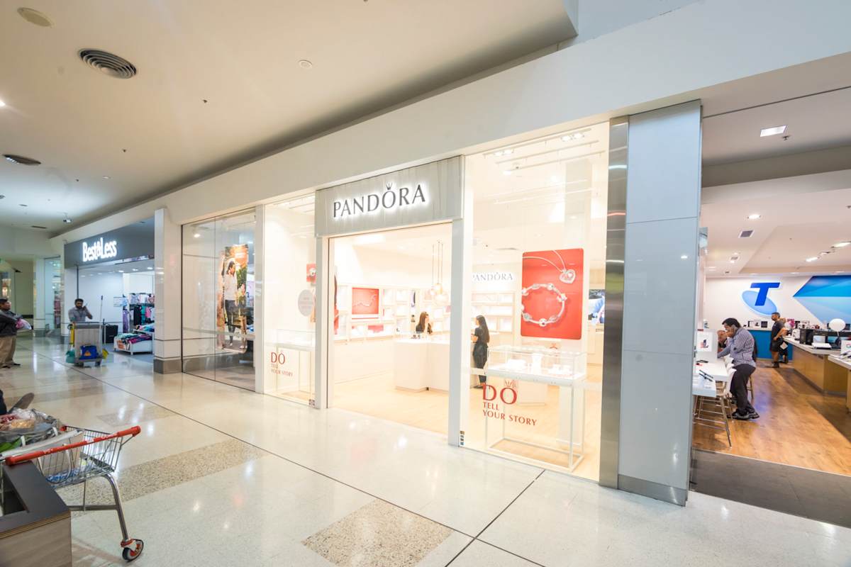 Pandora storefront image