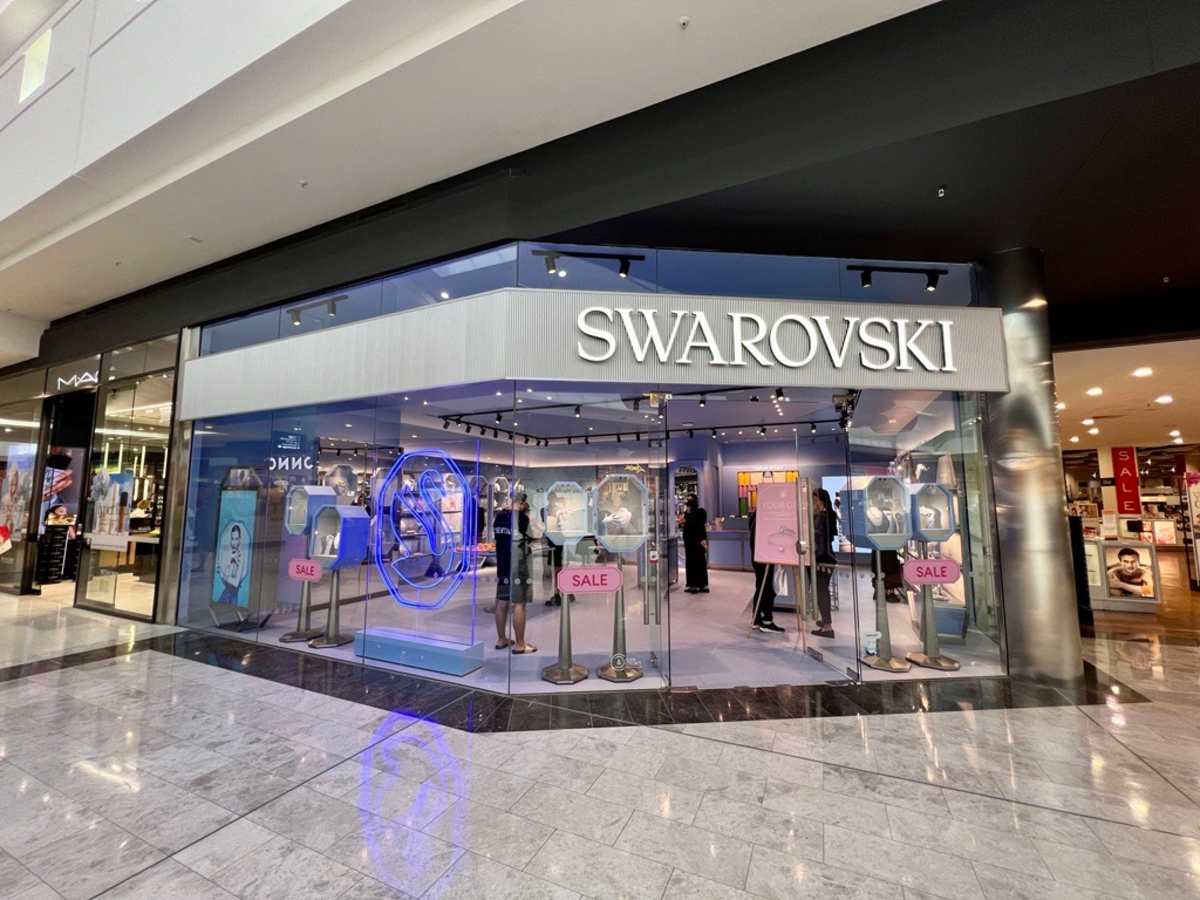 Swarovski storefront image