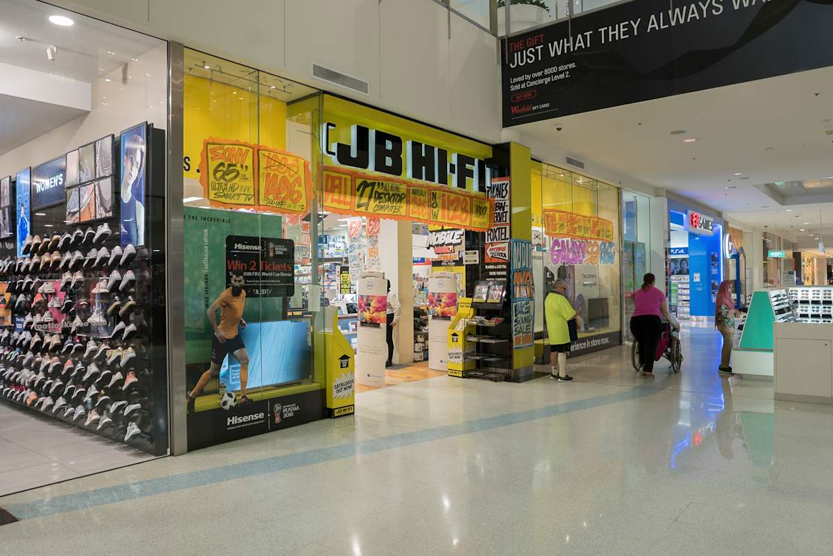 JB Hi-Fi storefront image