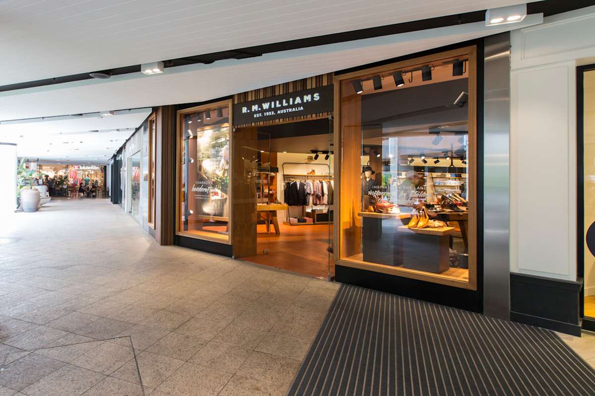 R.M.Williams storefront image