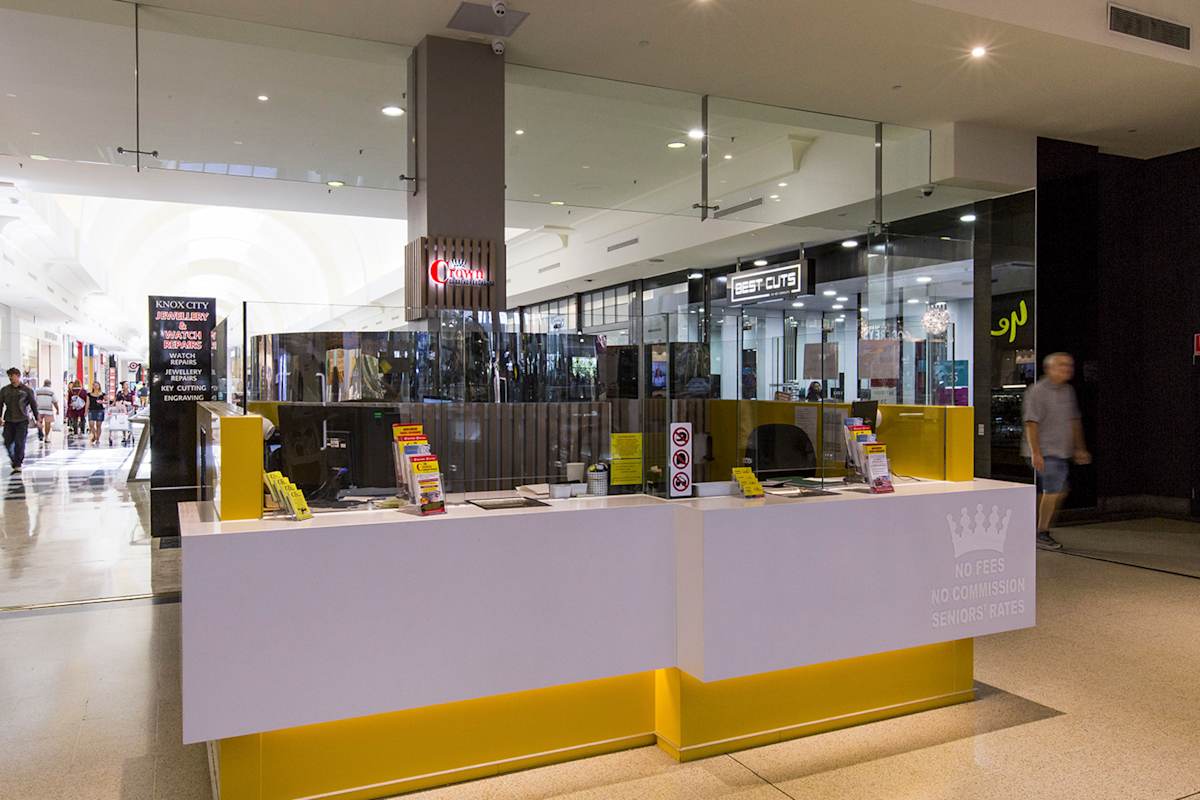 Crown Currency Exchange storefront image
