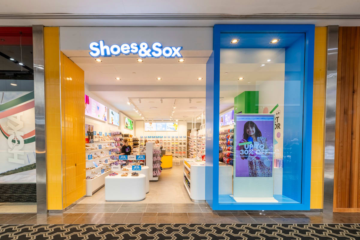 Shoes & Sox storefront image