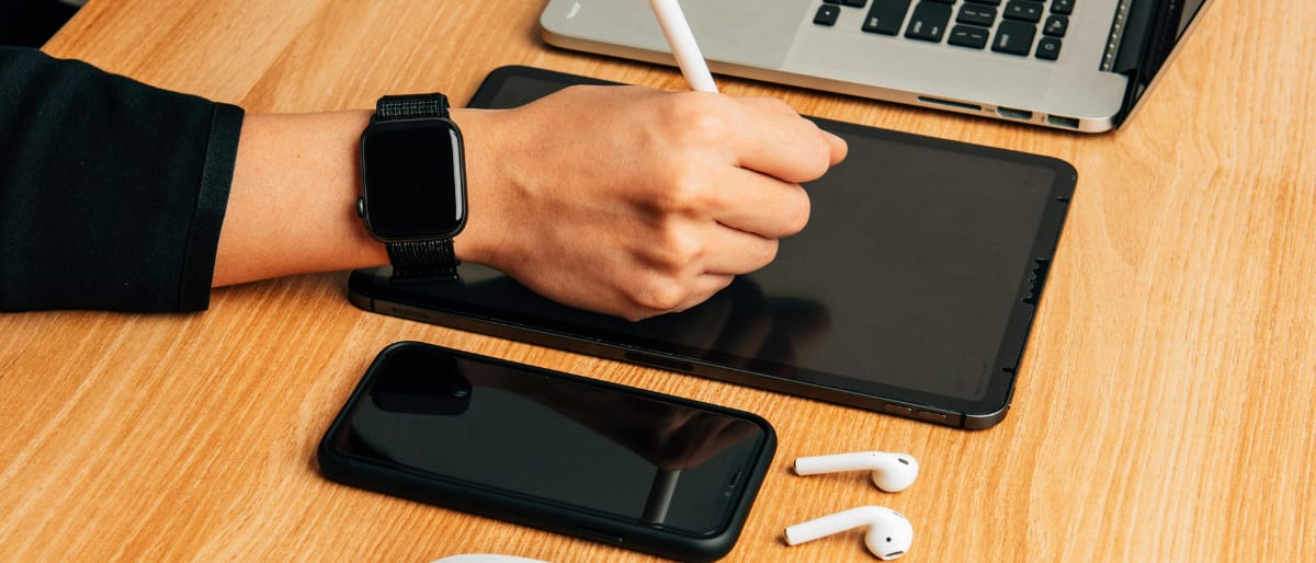 Apple Store services - Web dimensions - CRD 2026