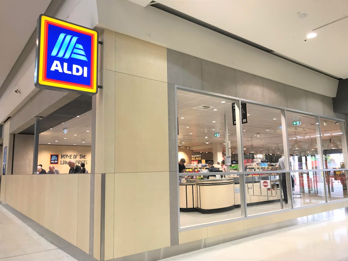 ALDI storefront image