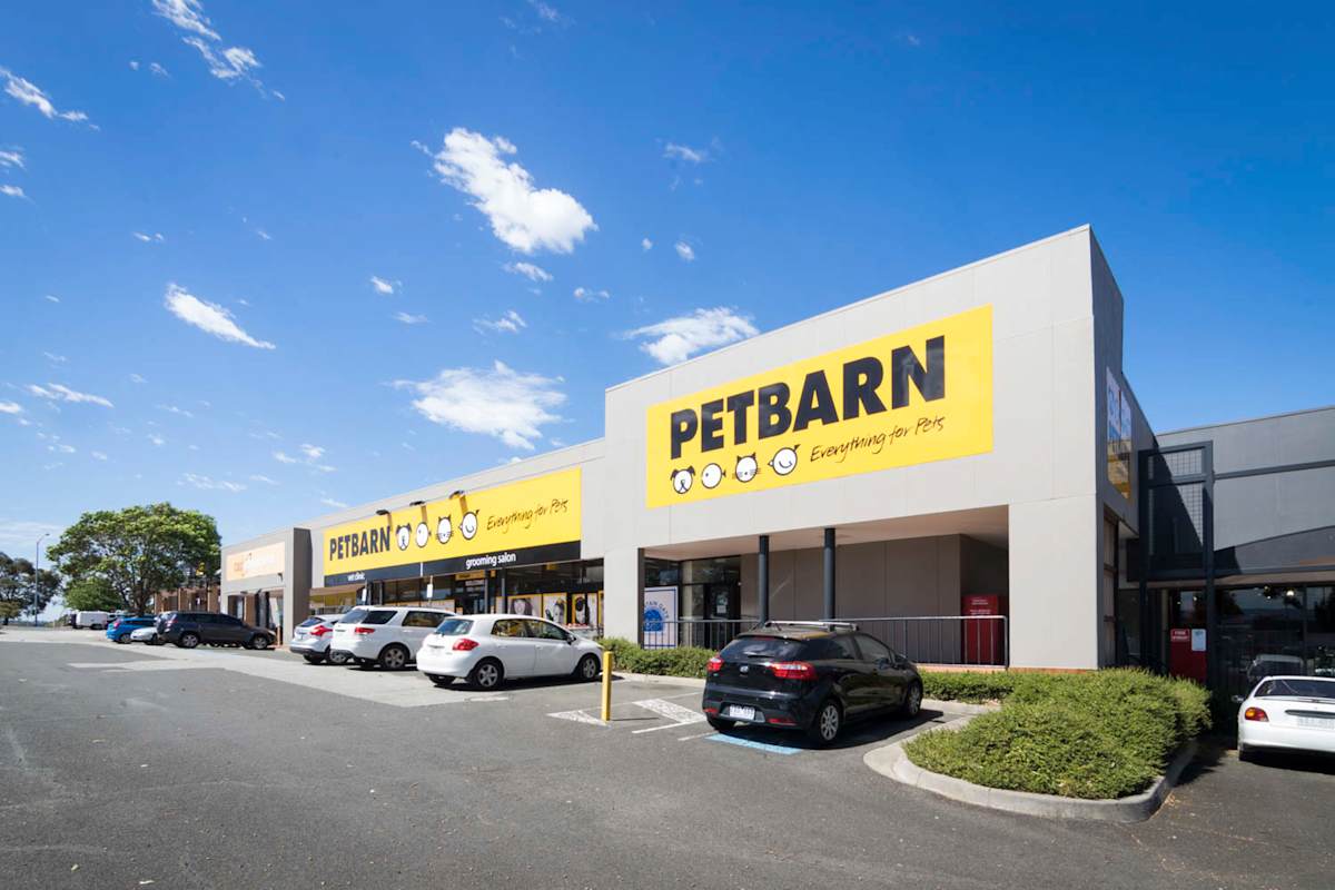 Petbarn storefront image