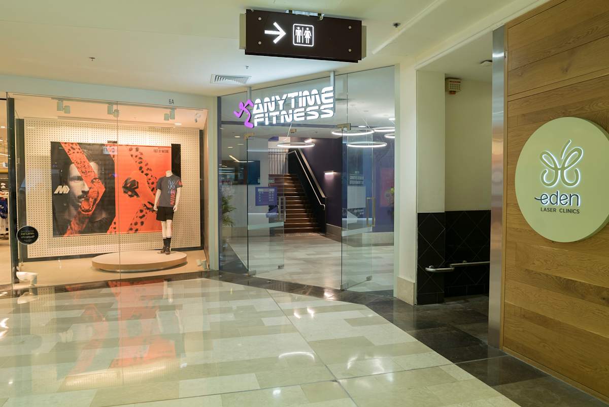 Anytime Fitness storefront image
