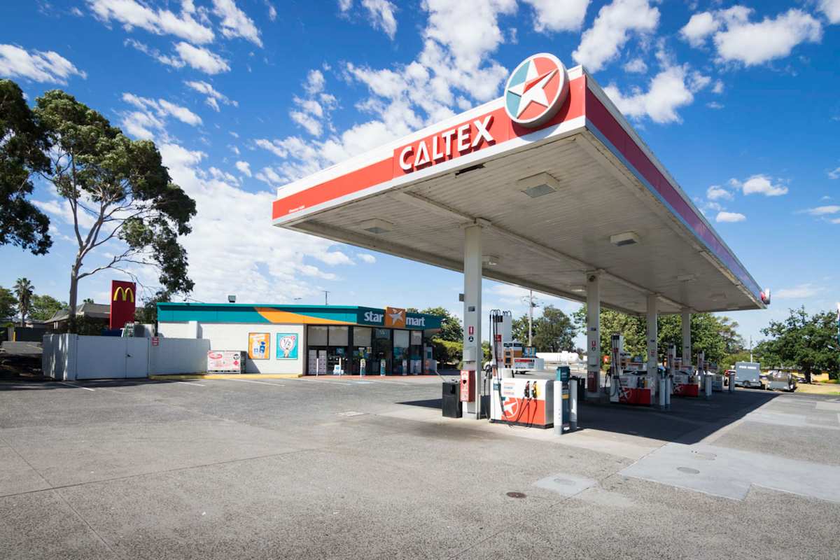 Ampol Petrol storefront image