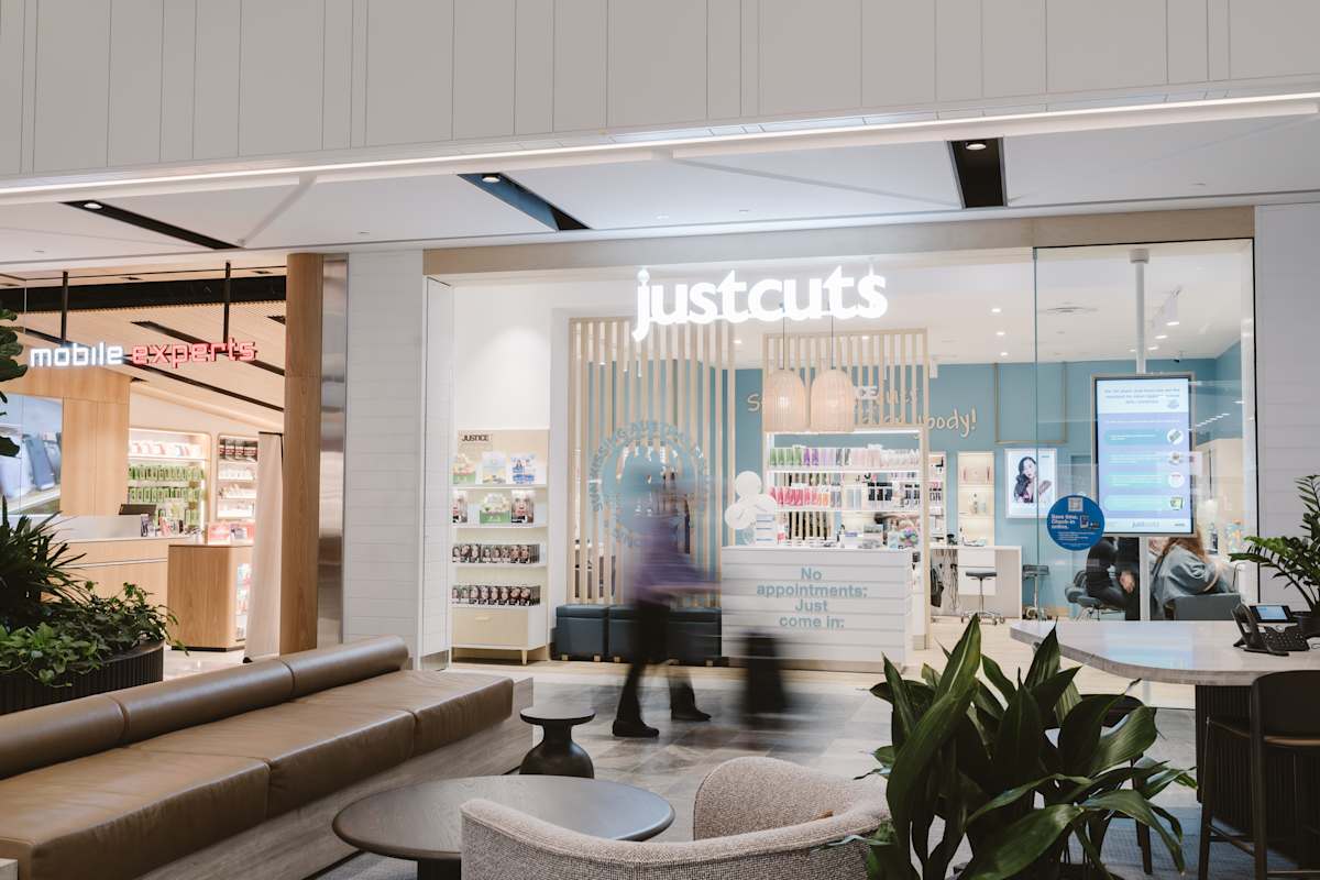 Just Cuts storefront image
