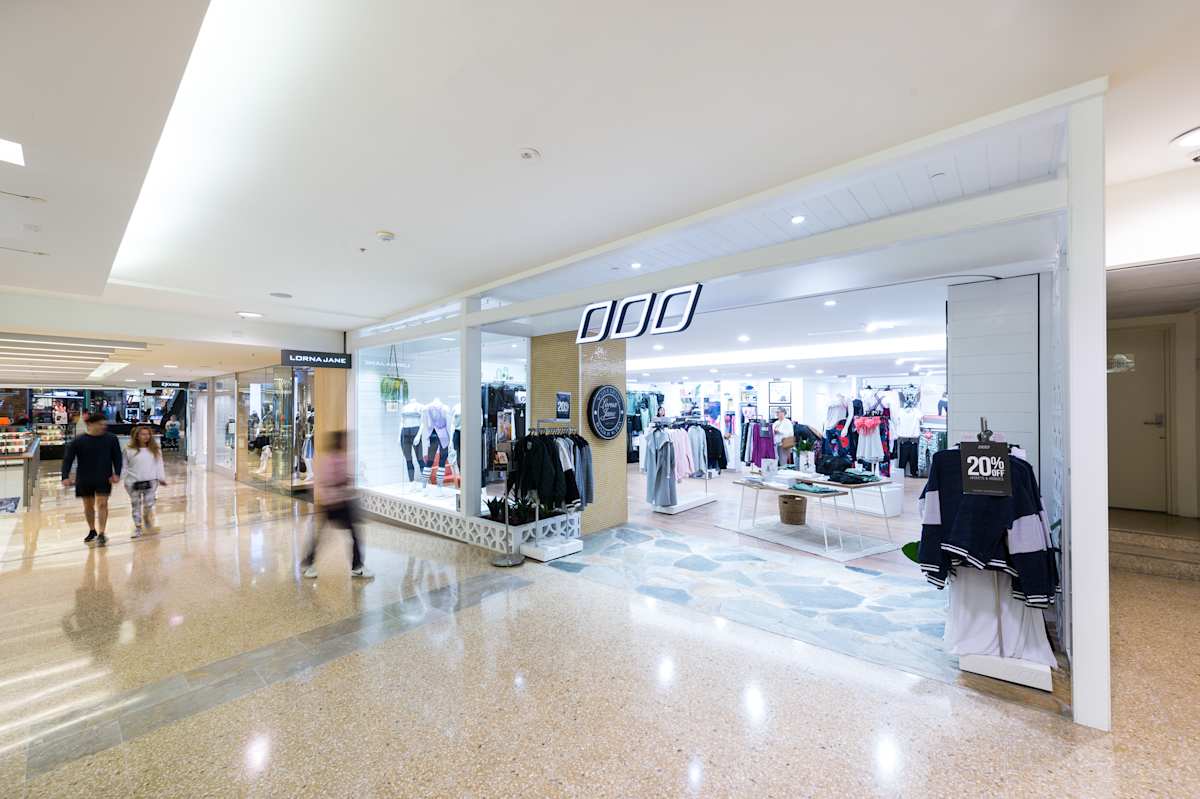Lorna Jane storefront image
