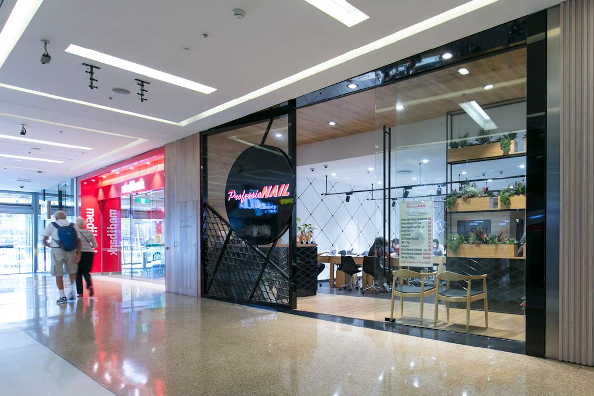 ProfessioNAIL storefront image