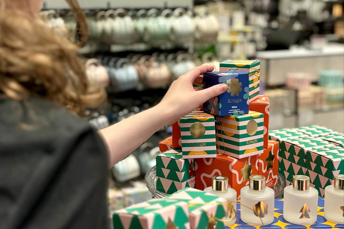 salt&pepper attendant stacking Christmas product