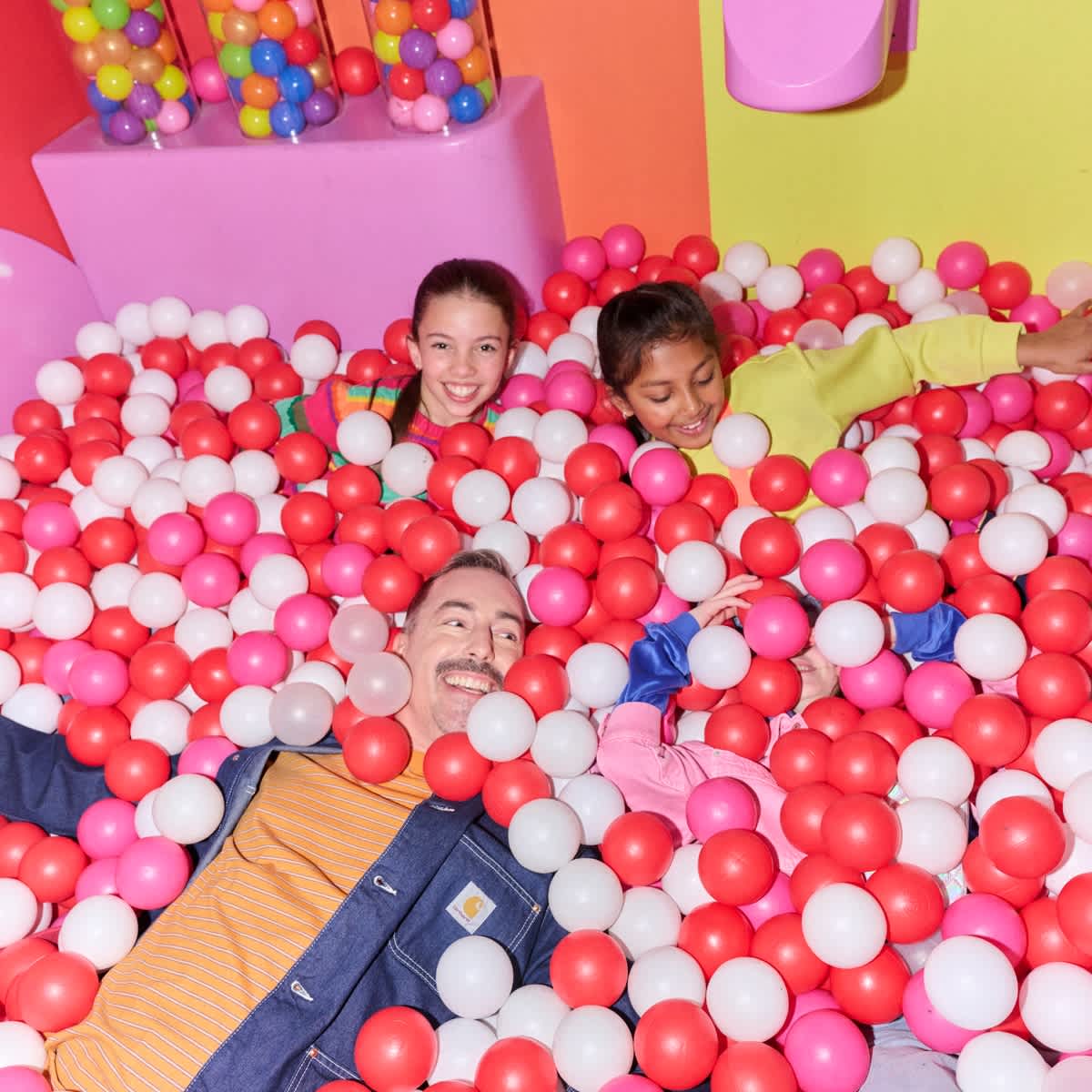 Hijinx Hotel: Dad plays FREE!