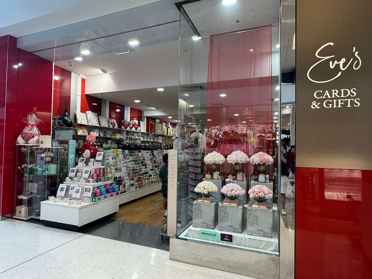 Eve's Cards & Gifts storefront image