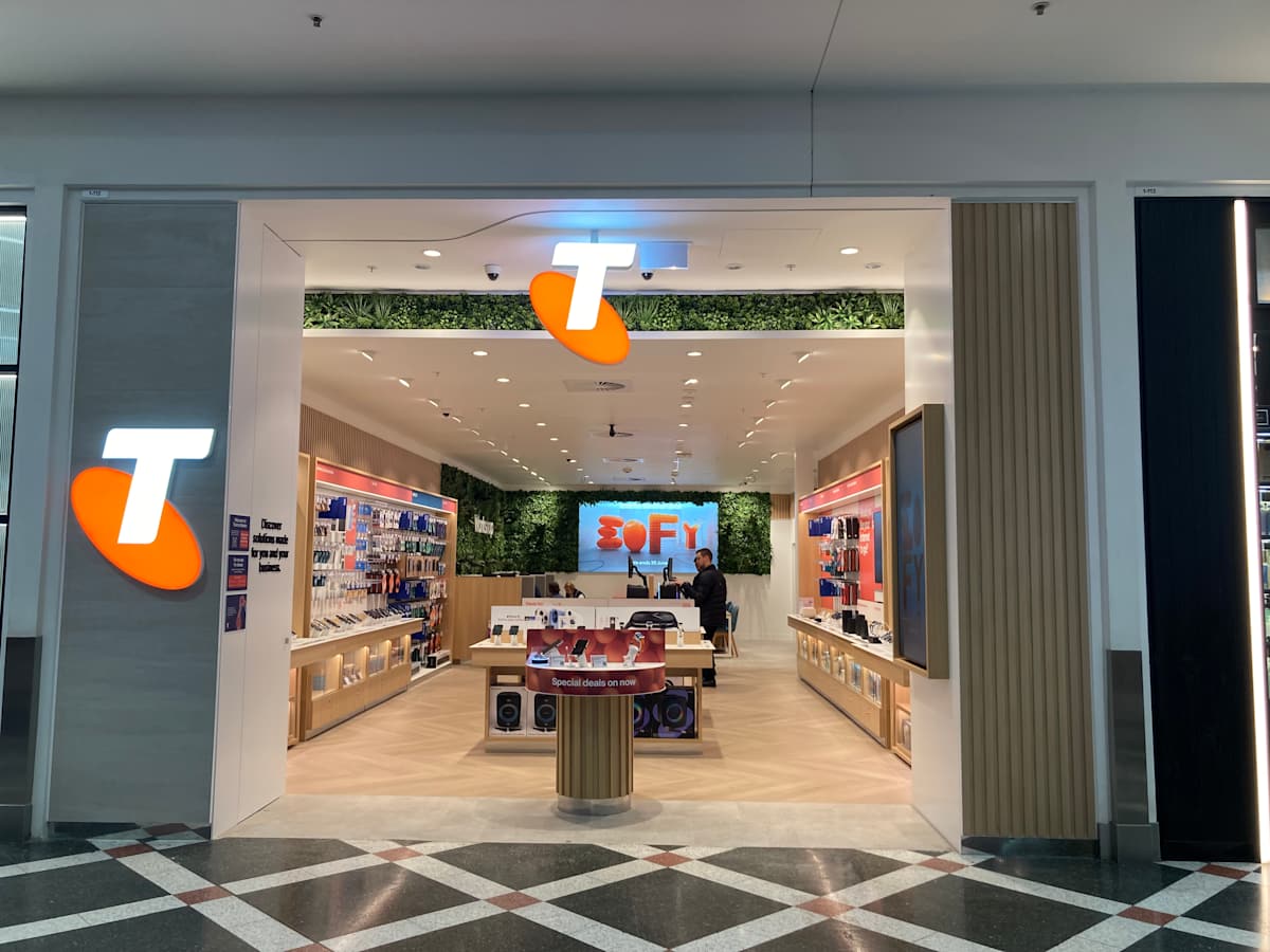 Telstra storefront image