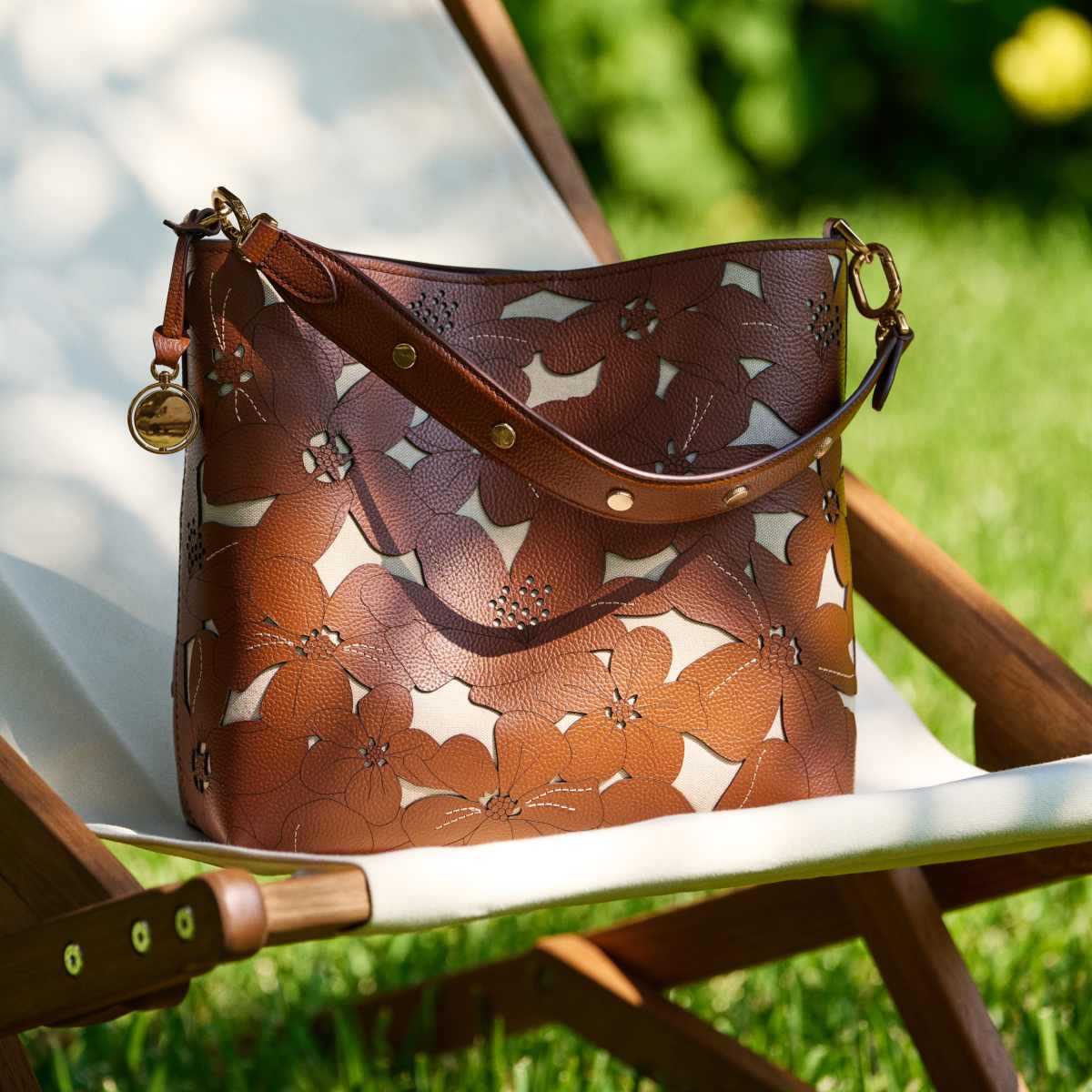 Fossil: Mid Year Sale: 30% off on selected styles!