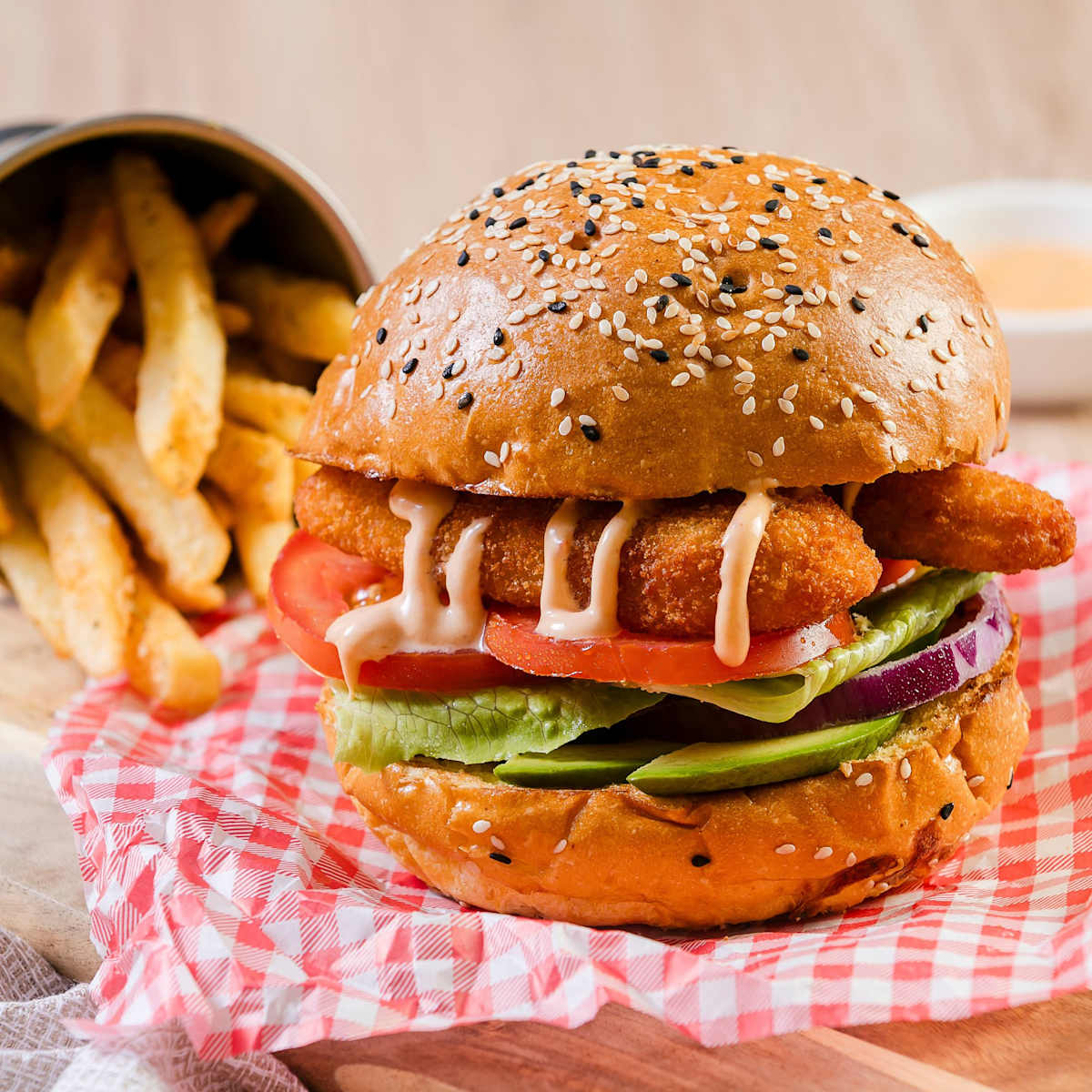 Shingle Inn: Crispy Chicken Chipotle Burger