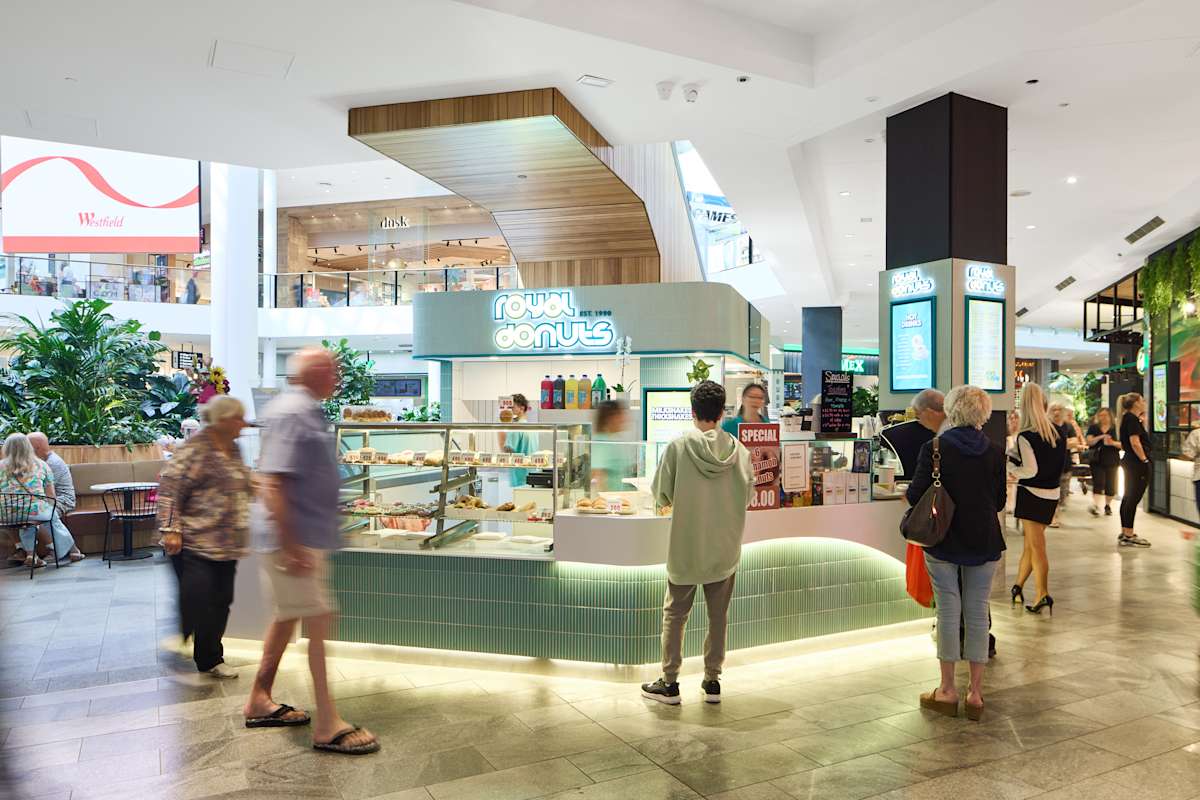 Royal Donuts storefront image