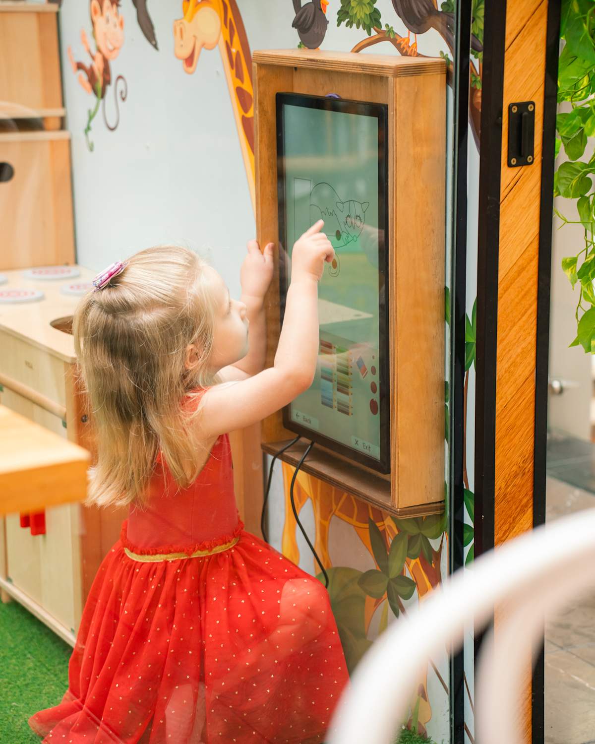 Table 26 : FREE Kids Play Area While You Dine!