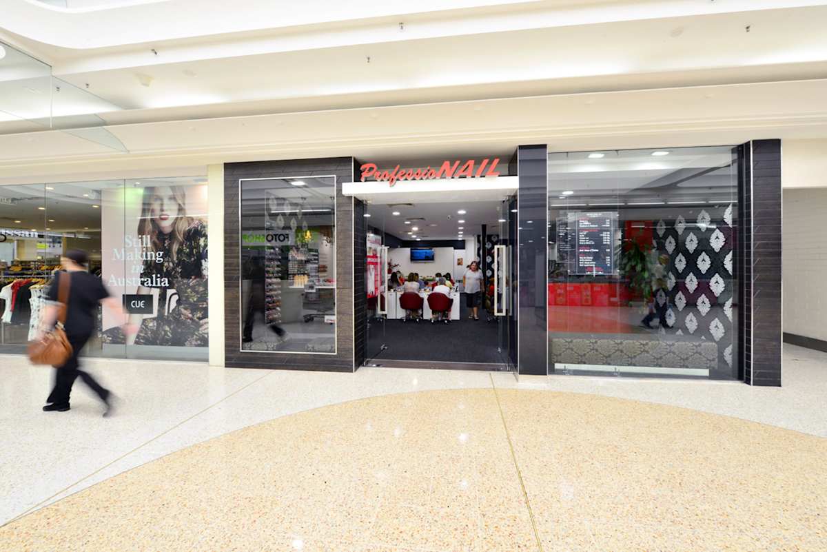 ProfessioNAIL storefront image