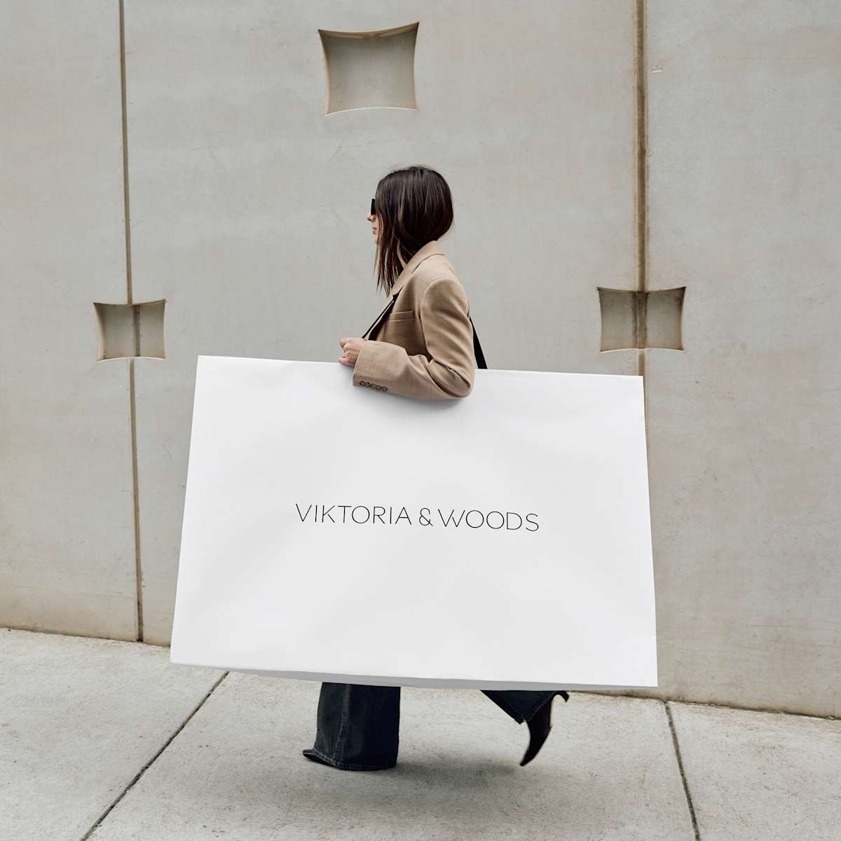 VIKTORIA & WOODS: Mid year sale