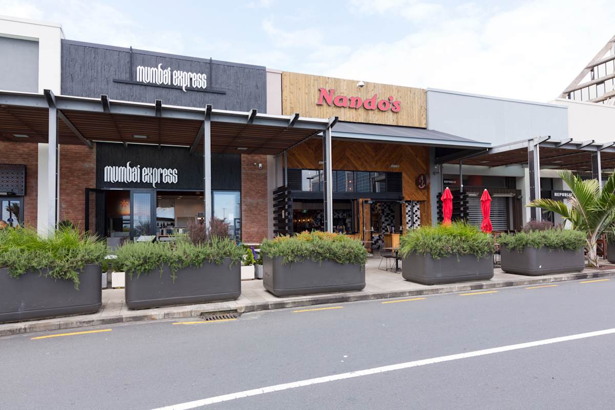 Nando's storefront image