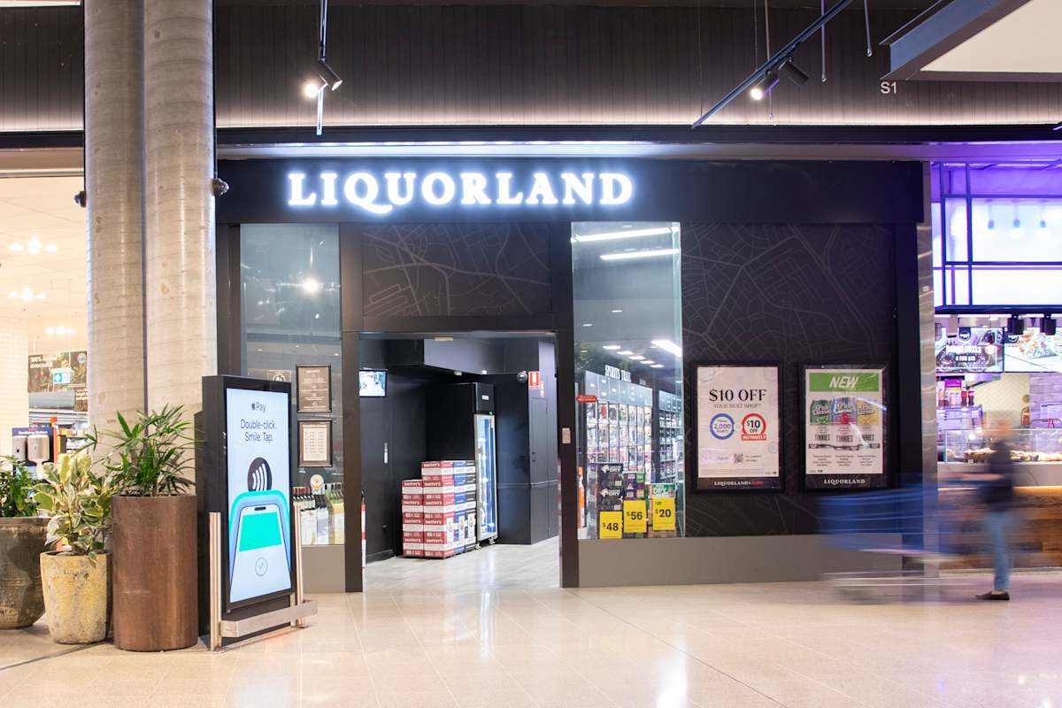 Liquorland storefront image