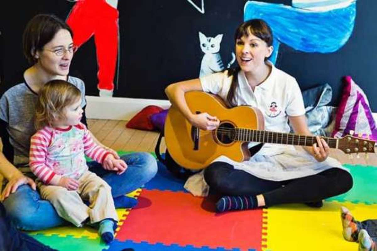 Lucy Sparkles - Sing, Song and Play