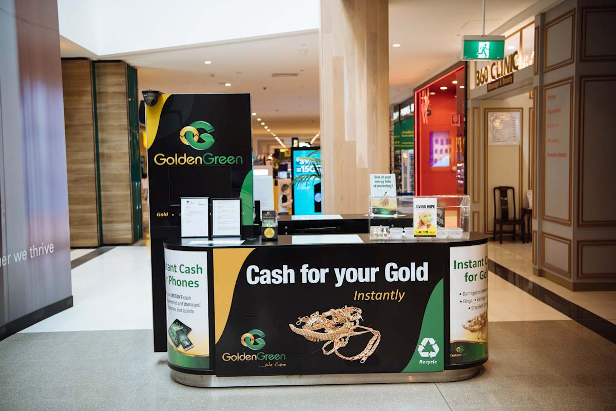Gold Buyers storefront image