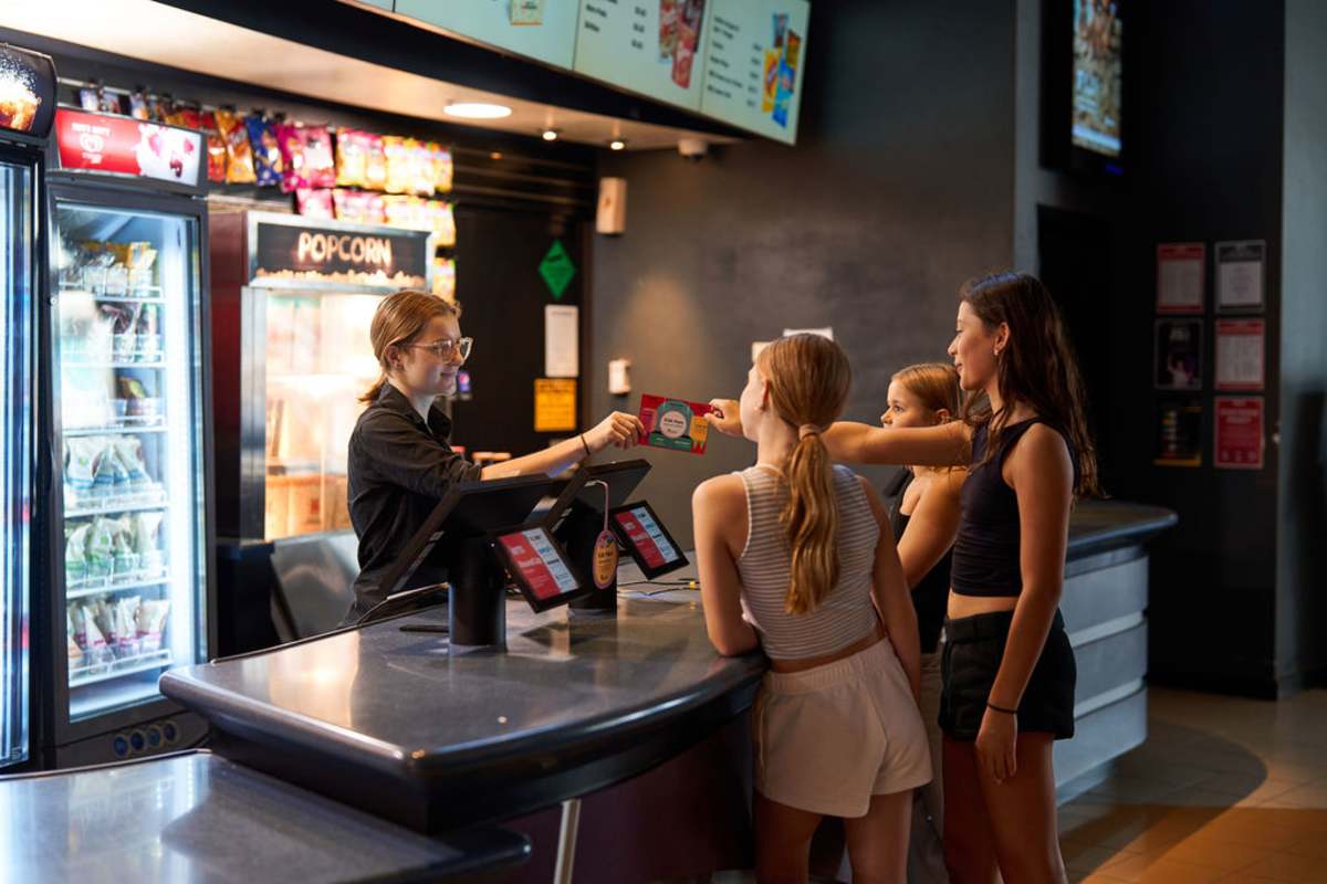 Hoyts kids play