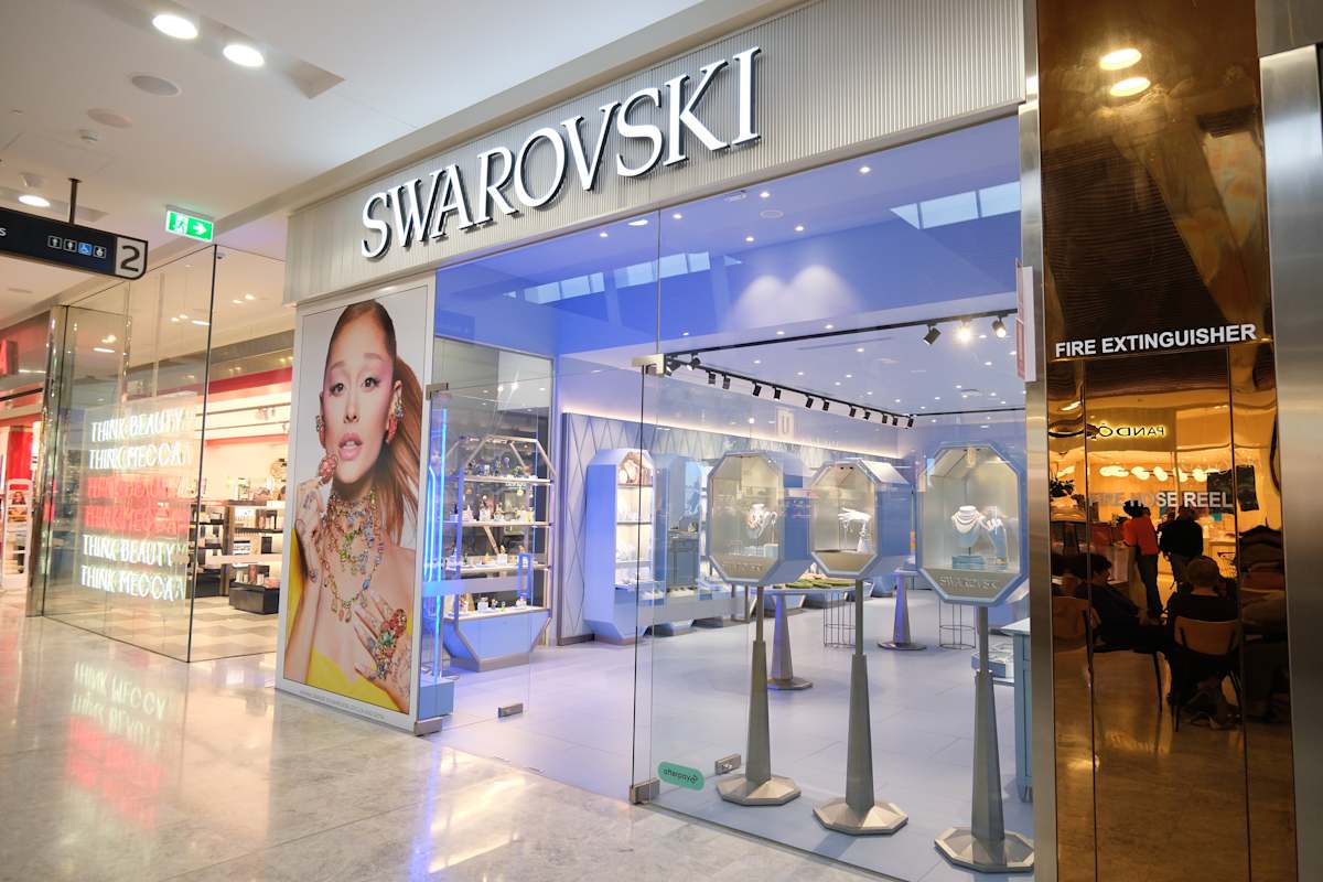 Swarovski storefront image