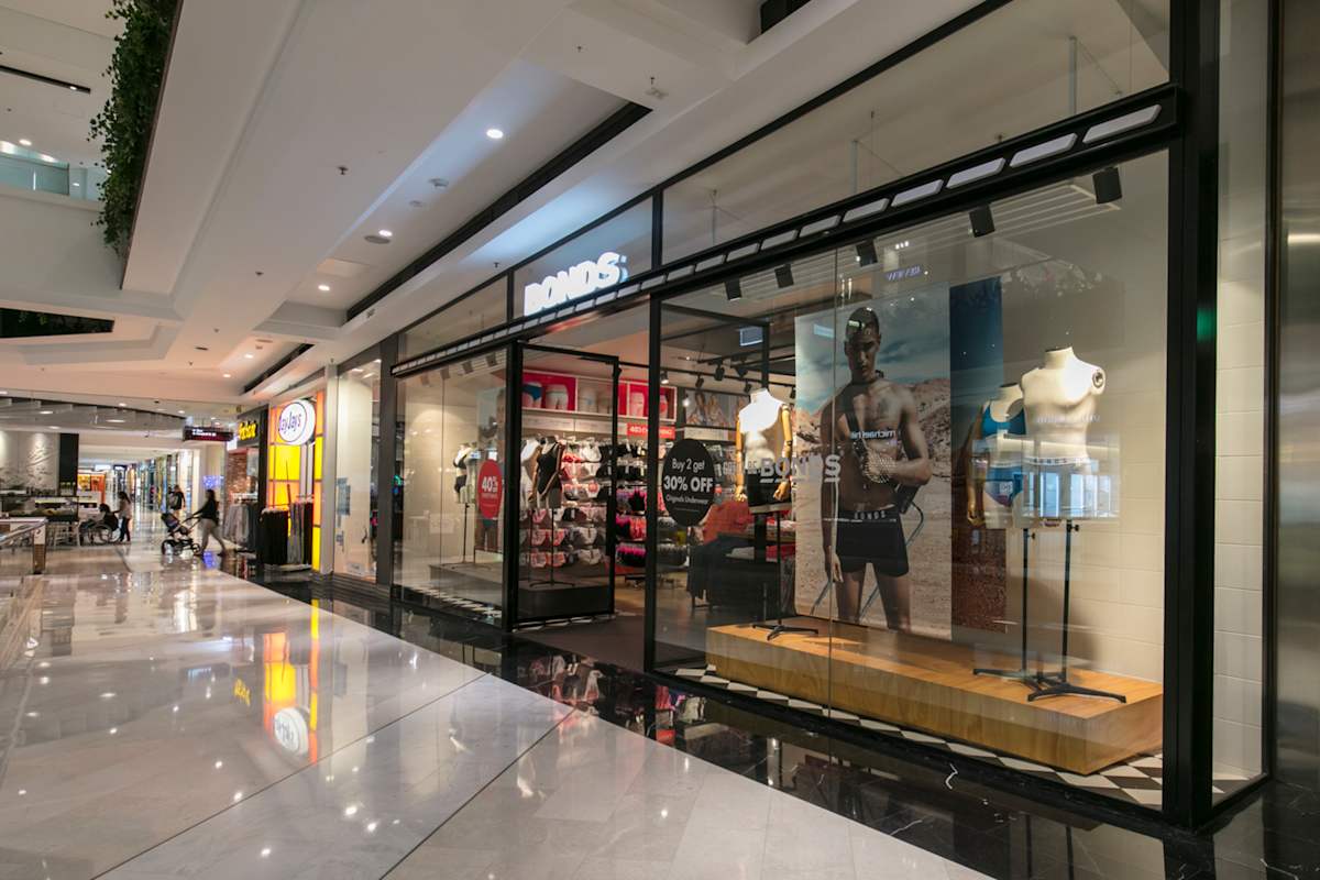 Bonds storefront image