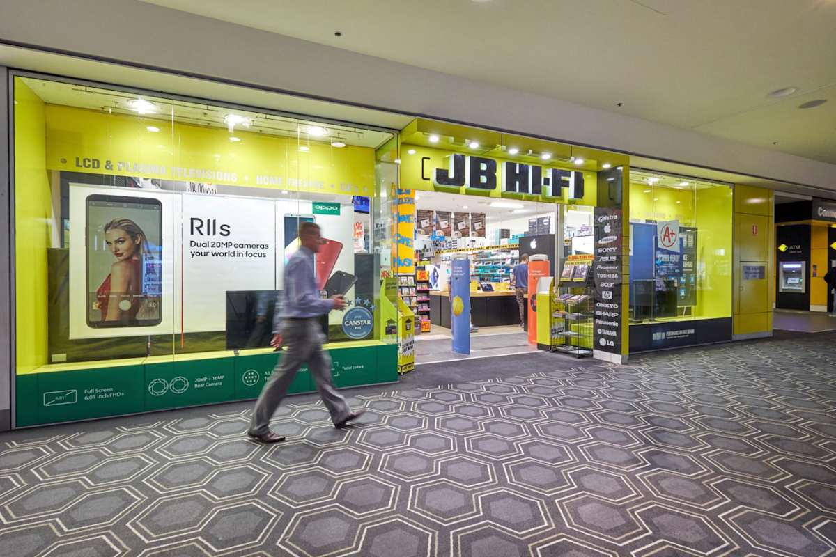 JB Hi-Fi storefront image