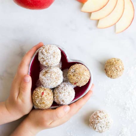 Recipe: Kanzi® apple oat balls - Hero Image Set - AU - FEB22