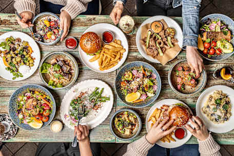 Winter dining hero image