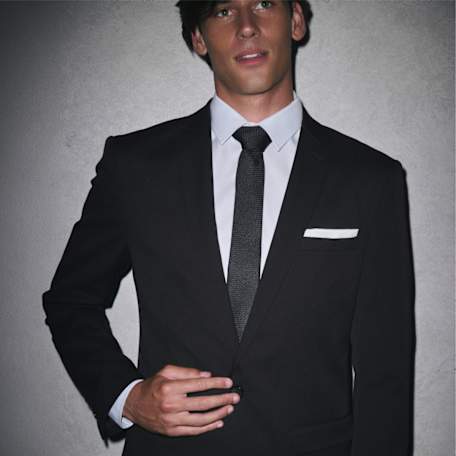 Connor: Free shoes with any suit