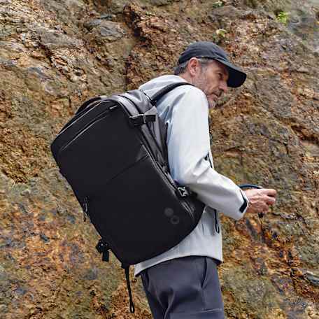 PERA: Gift Dad the ultimate travel companion!