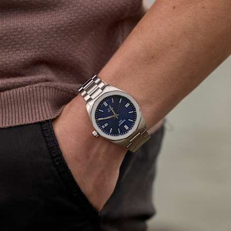 Stewart Dawsons Jewellers: Give the Gift of Time