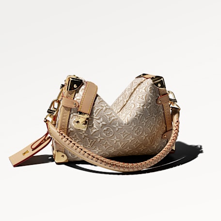 Louis Vuitton: Monogram Emblème