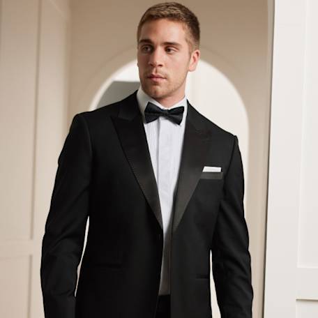 Tarocash: $100 off suits & tuxedos