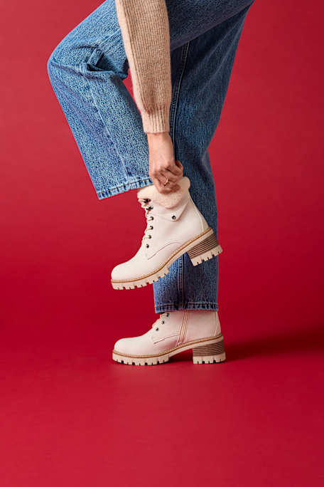 Williams Shoes: 2nd pair half price storewide