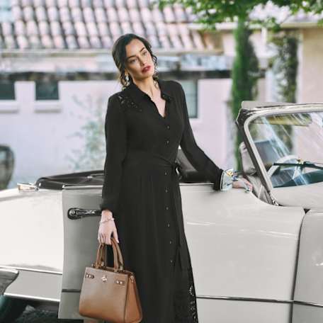 Blue Illusion: New and exclusive - Monochrome Allure