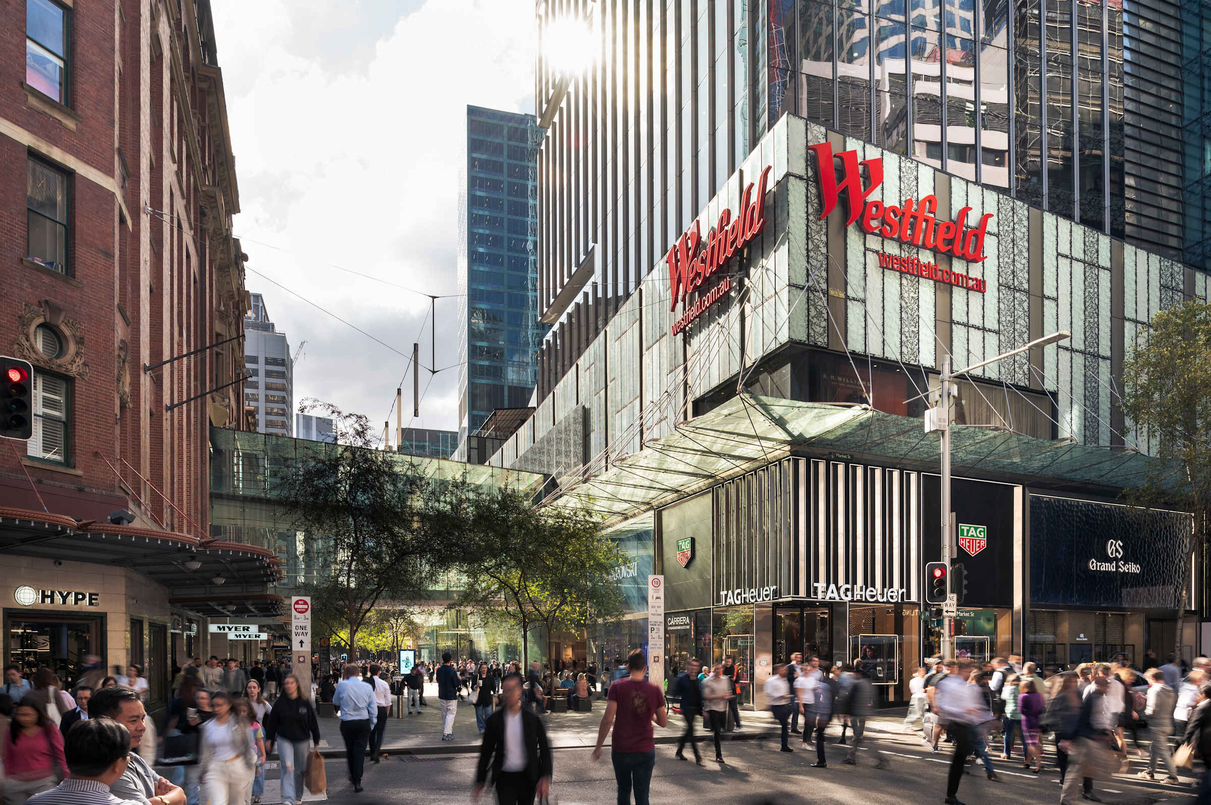 Australian Retirement Trust will purchase a 19.9% interest in Westfield Sydney
